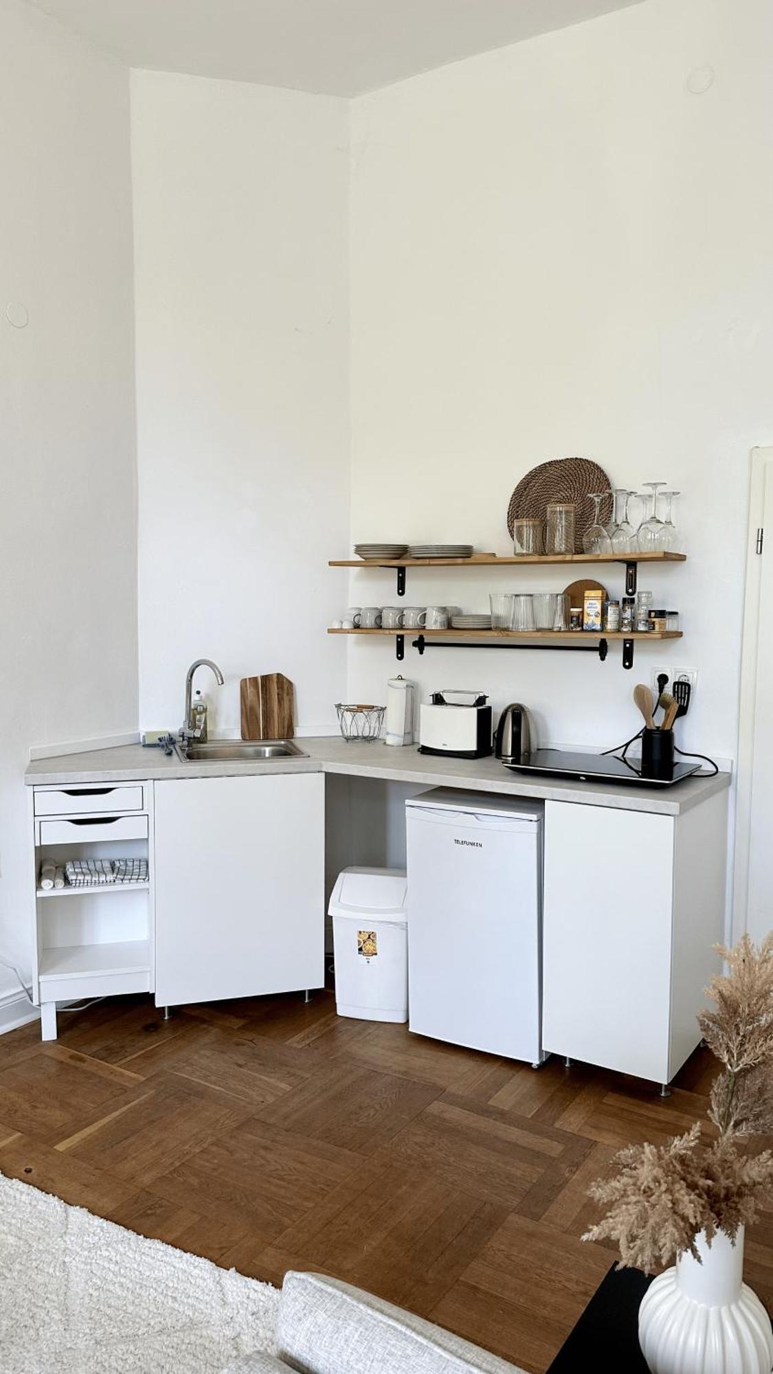 Frauenapartment Schoenes Mit Balkon Am Bergpark Wilhelmshoehe Apartment *
